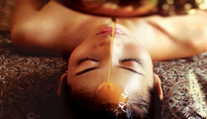Hot-Oil-Massage (1)